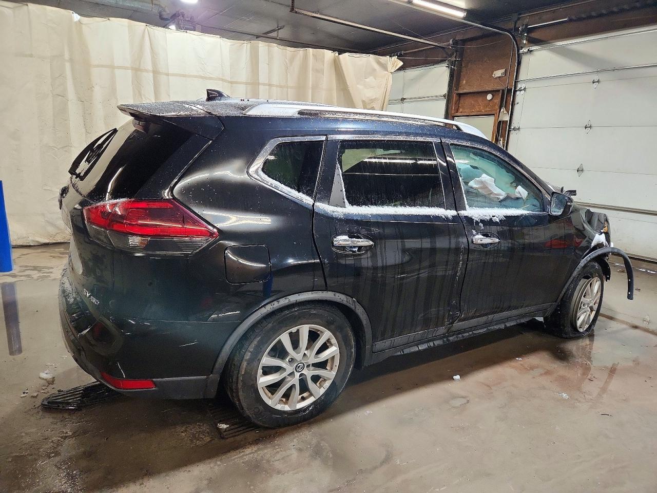 2018 Nissan Rogue S - zdjęcie 3