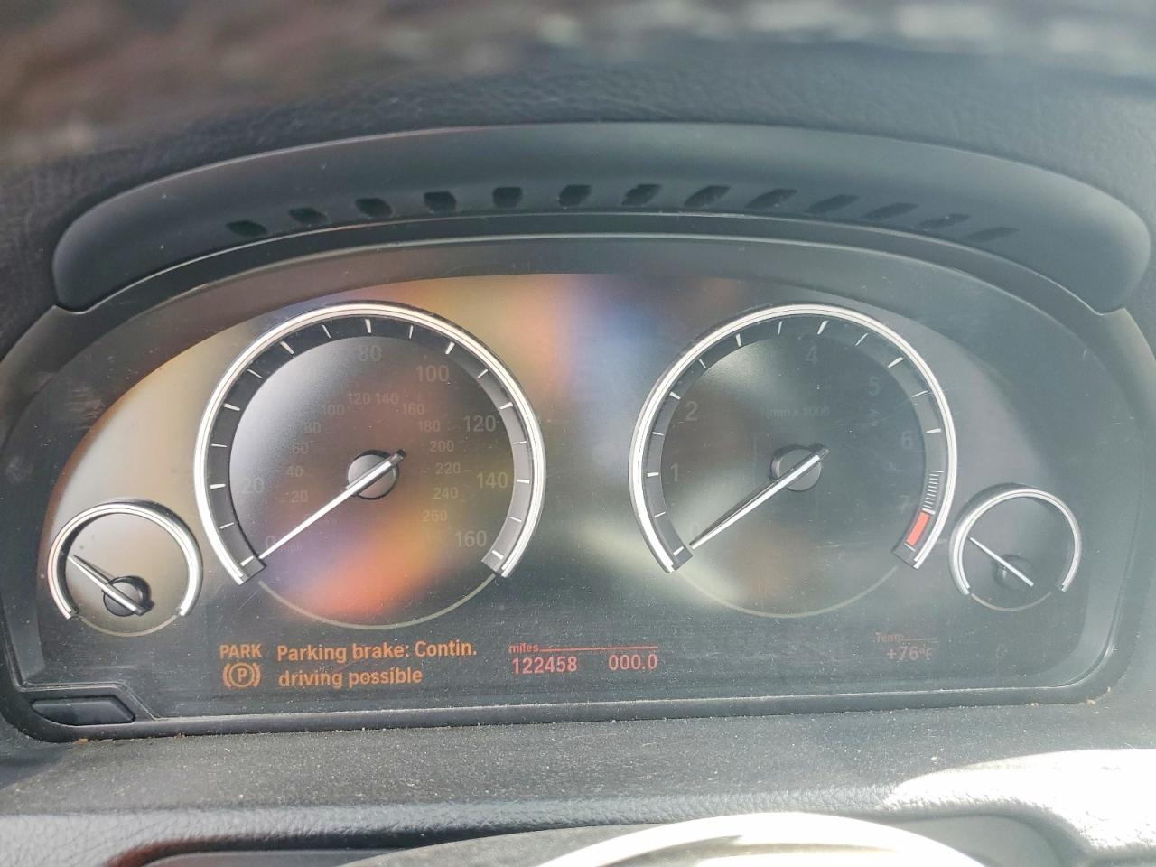 2014 BMW 550 Igt - zdjęcie 9