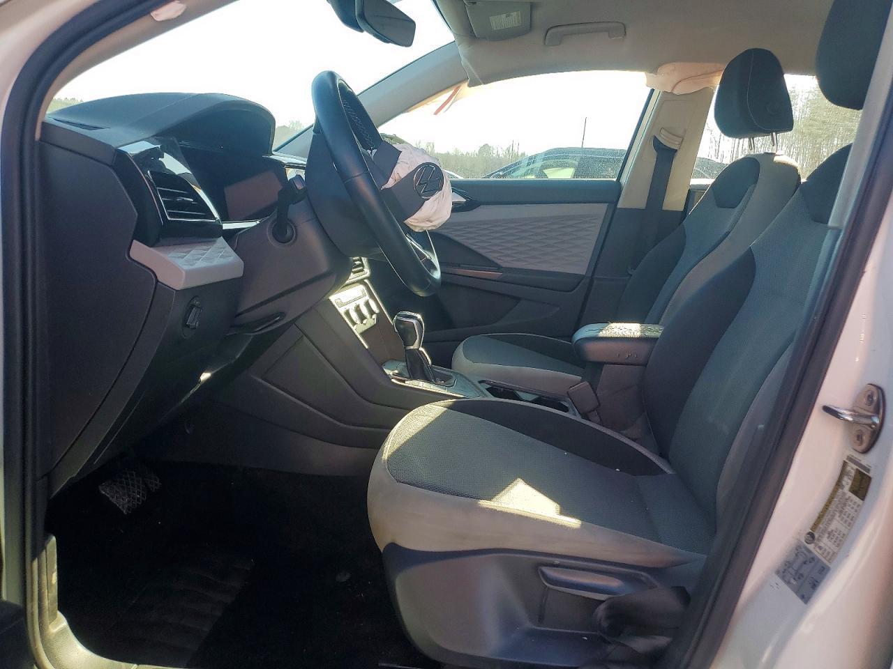 2022 Volkswagen Taos S - zdjęcie 7