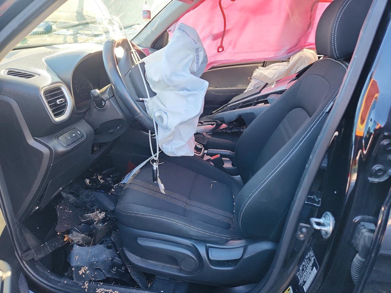 2021 Hyundai Venue Sel - zdjęcie 7