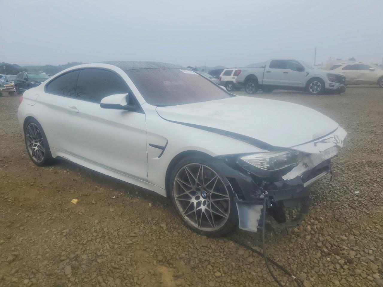 2017 BMW M4 - zdjęcie 4