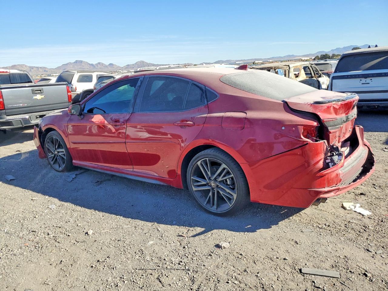 2025 Toyota Camry Xse - zdjęcie 2