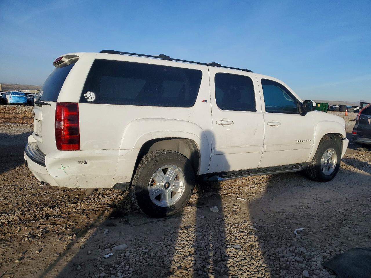 2014 Chevrolet Suburban K1500 Lt - zdjęcie 3
