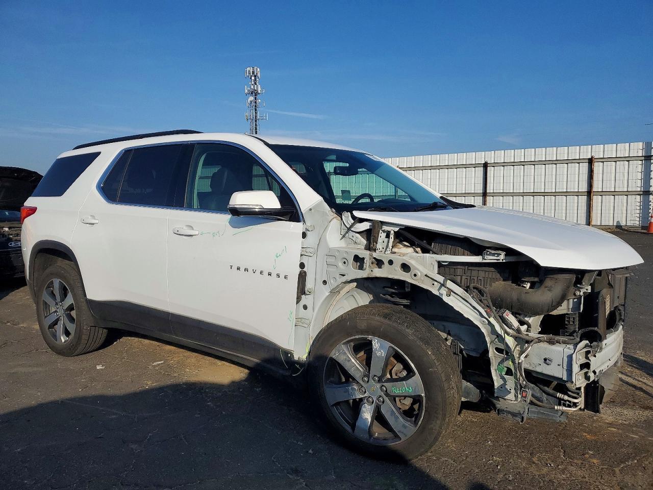 2020 Chevrolet Traverse Lt - zdjęcie 4