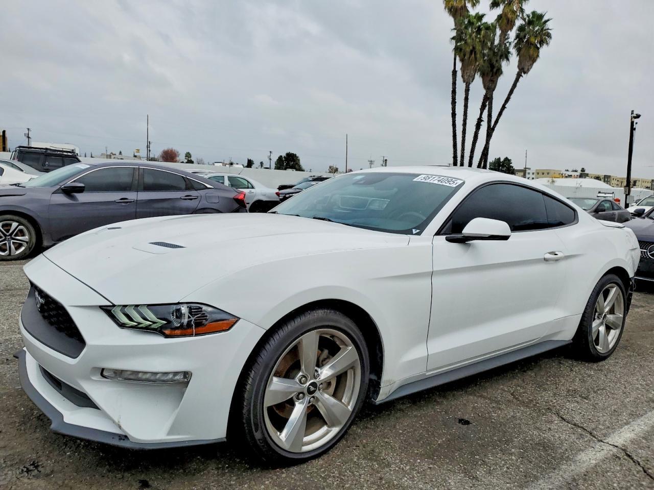 2018 Ford Mustang - zdjęcie główne