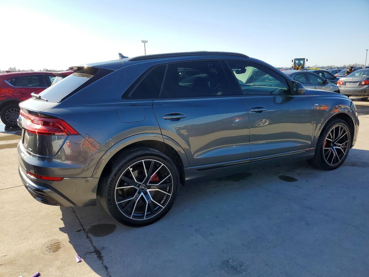 Audi Q8 - zdjęcie 3