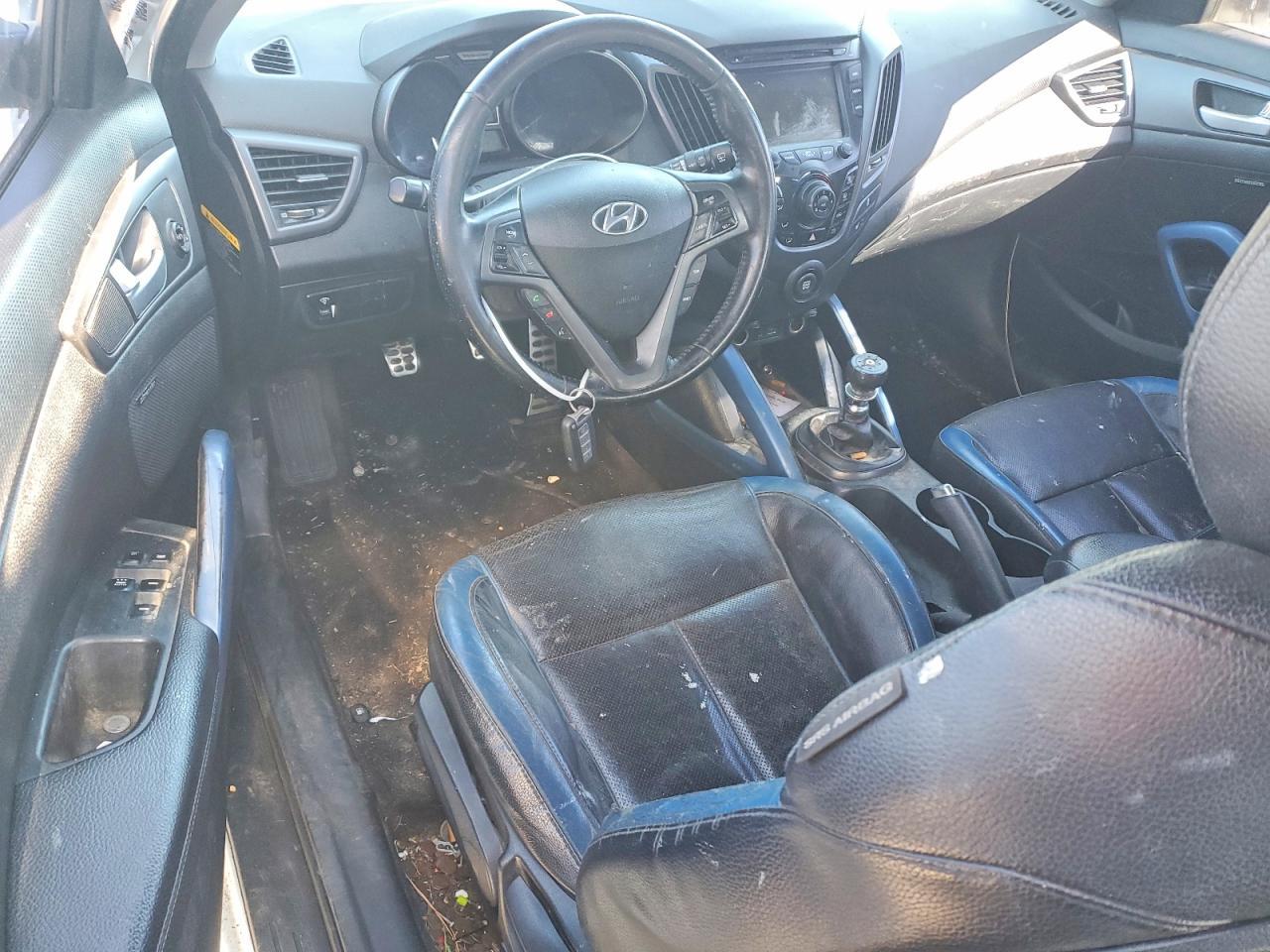 2014 Hyundai Veloster Turbo - zdjęcie 8