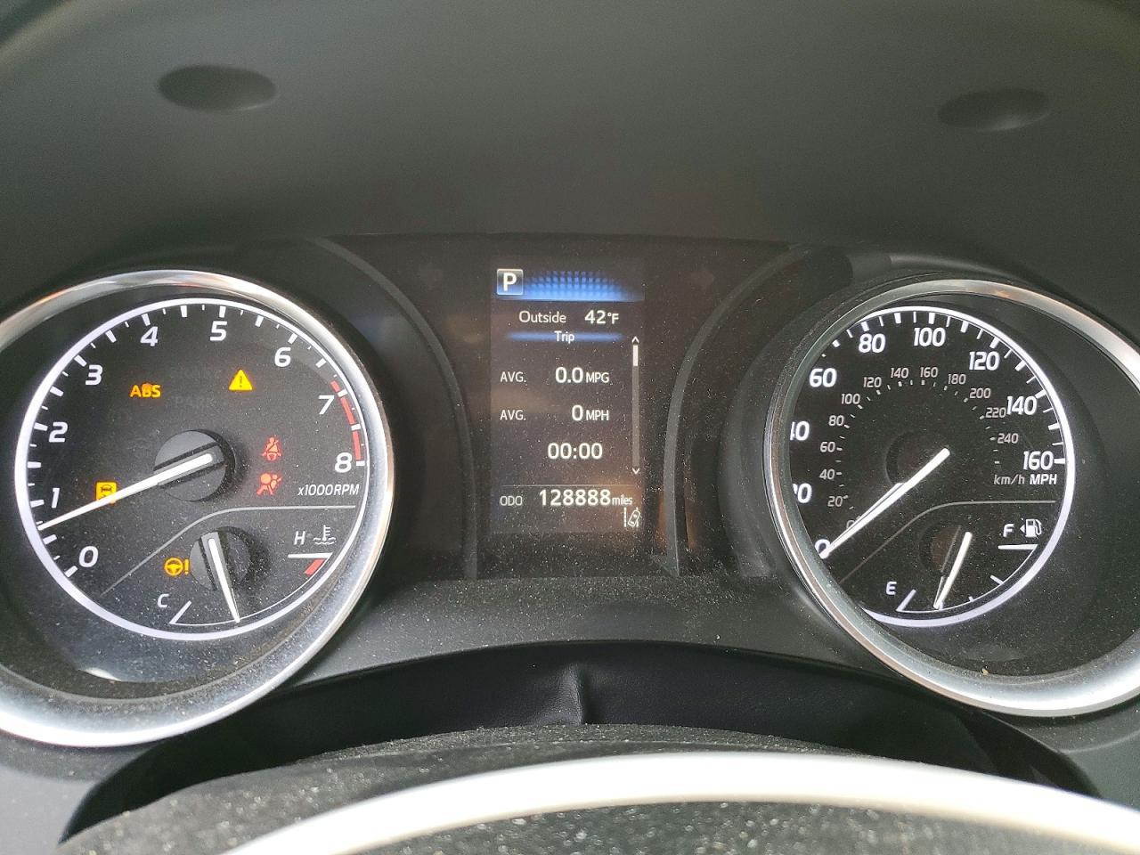 2018 Toyota Camry Le - zdjęcie 9