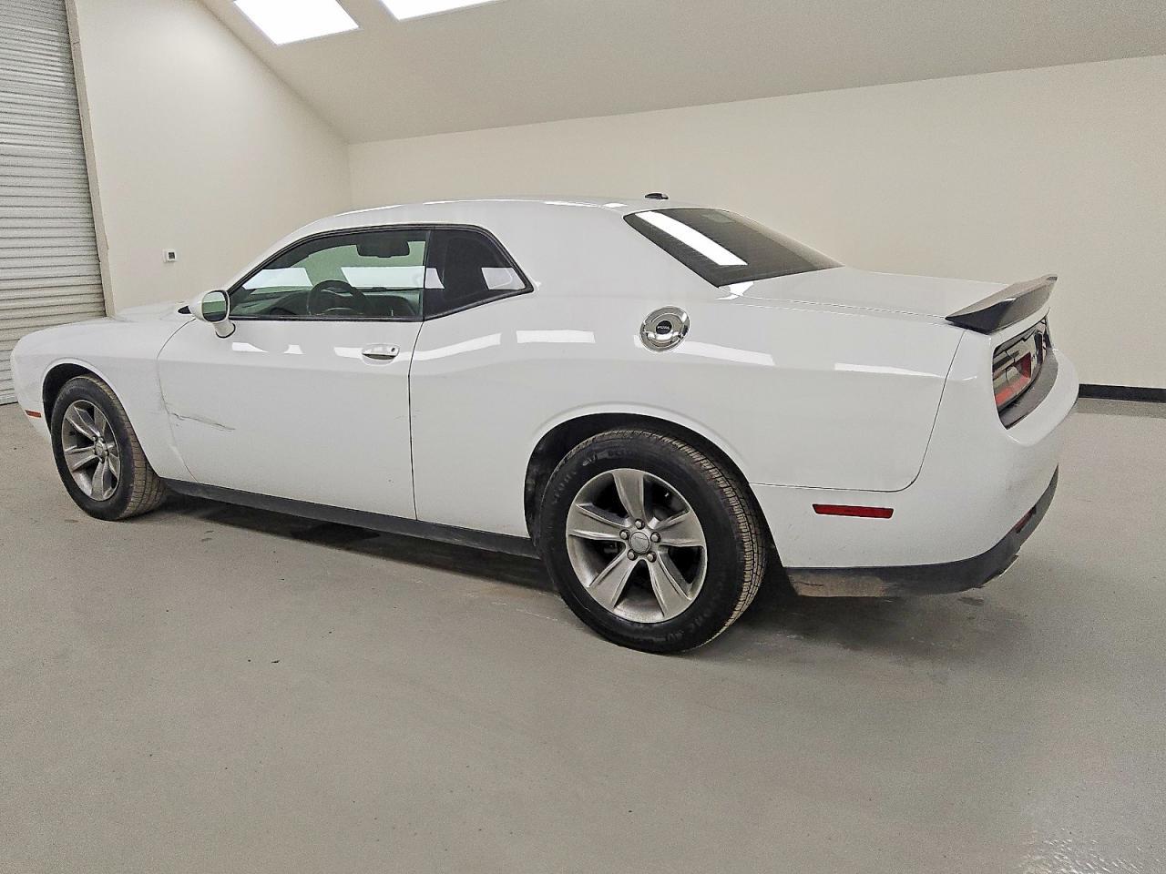 2019 Dodge Challenger Sxt - zdjęcie 2