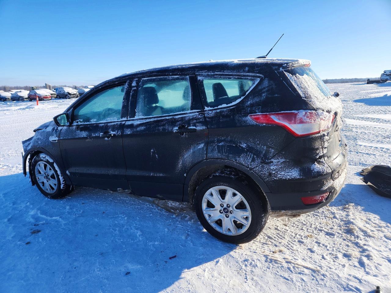 2015 Ford Escape S - zdjęcie 2