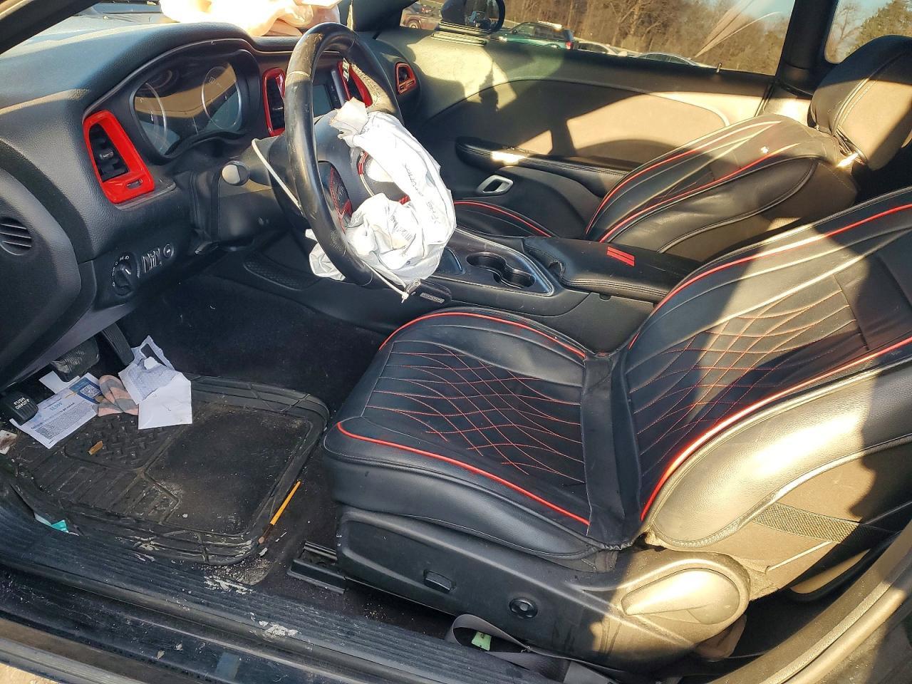 2017 Dodge Challenger Sxt - zdjęcie 7