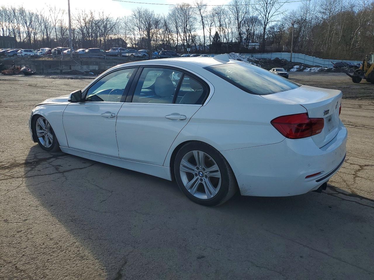 BMW Seria 3 - zdjęcie 2