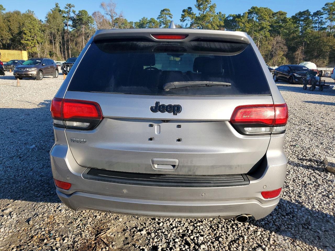 2021 Jeep Grand Cherokee Laredo - zdjęcie 6