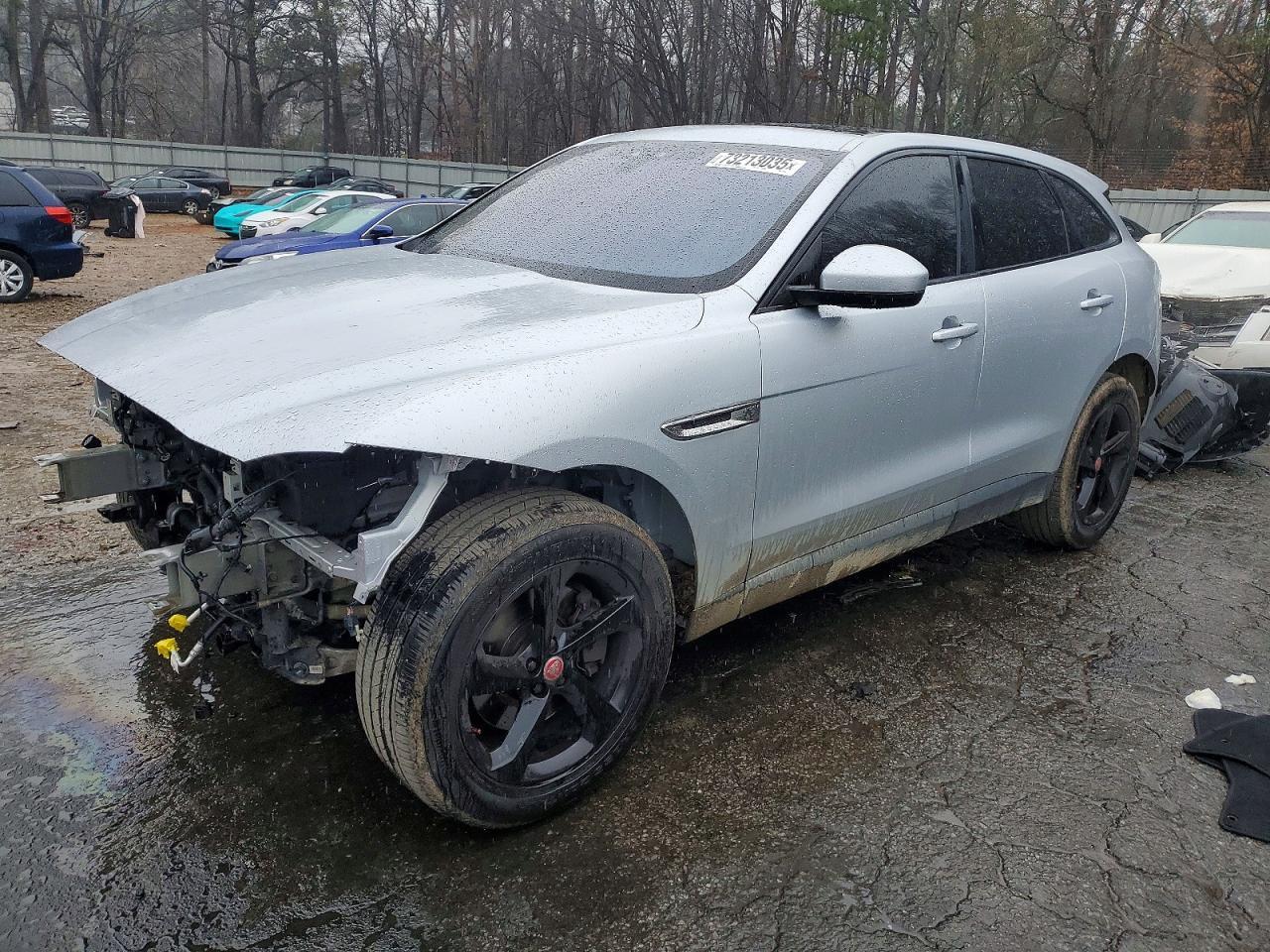 2017 Jaguar F-Pace - zdjęcie główne