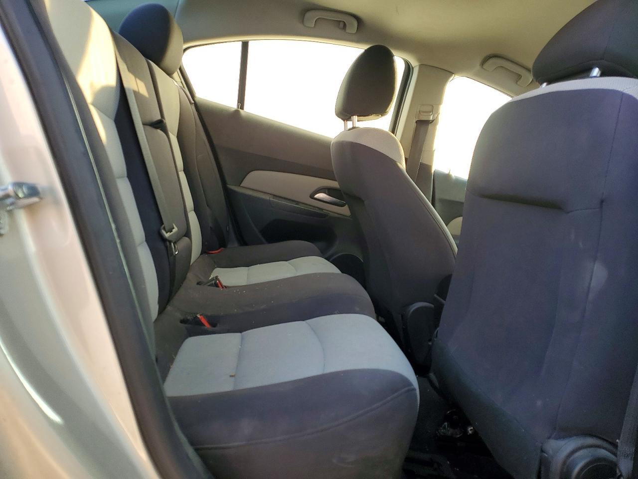 2013 Chevrolet Cruze Ls - zdjęcie 10