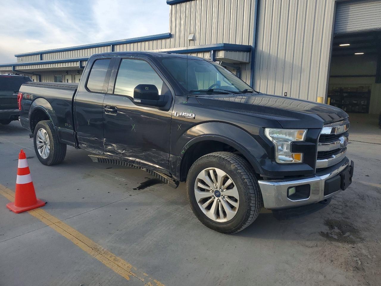 2015 Ford F150 Super Cab - zdjęcie 4