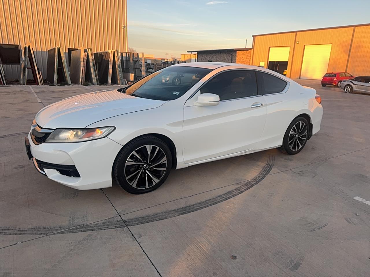 Honda Accord - zdjęcie 2