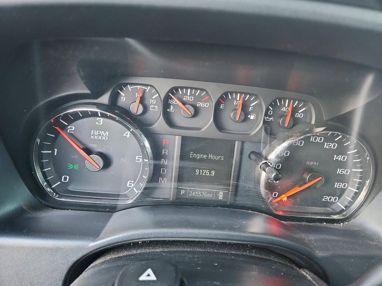 2015 Chevrolet Silverado K1500 - zdjęcie 9