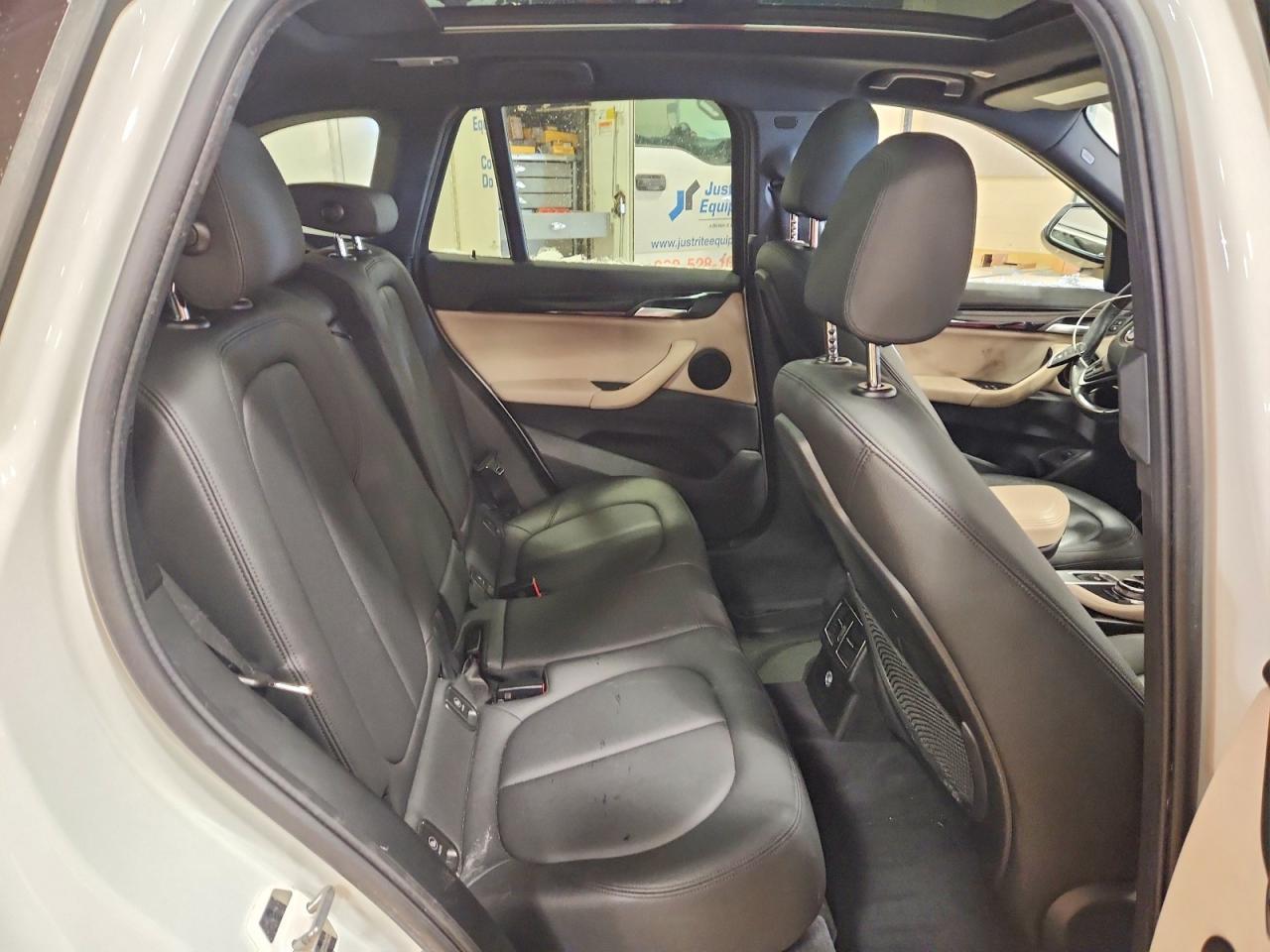 2017 BMW X1 xDrive28I - zdjęcie 11
