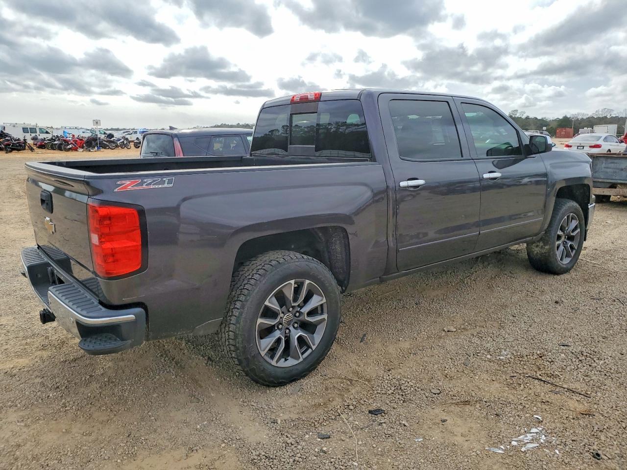 2015 Chevrolet Silverado K1500 Lt - zdjęcie 3