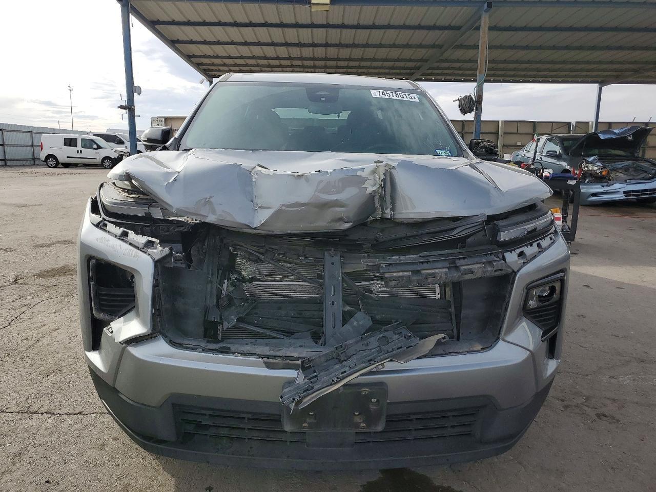 2024 Chevrolet Traverse Ls - zdjęcie 5