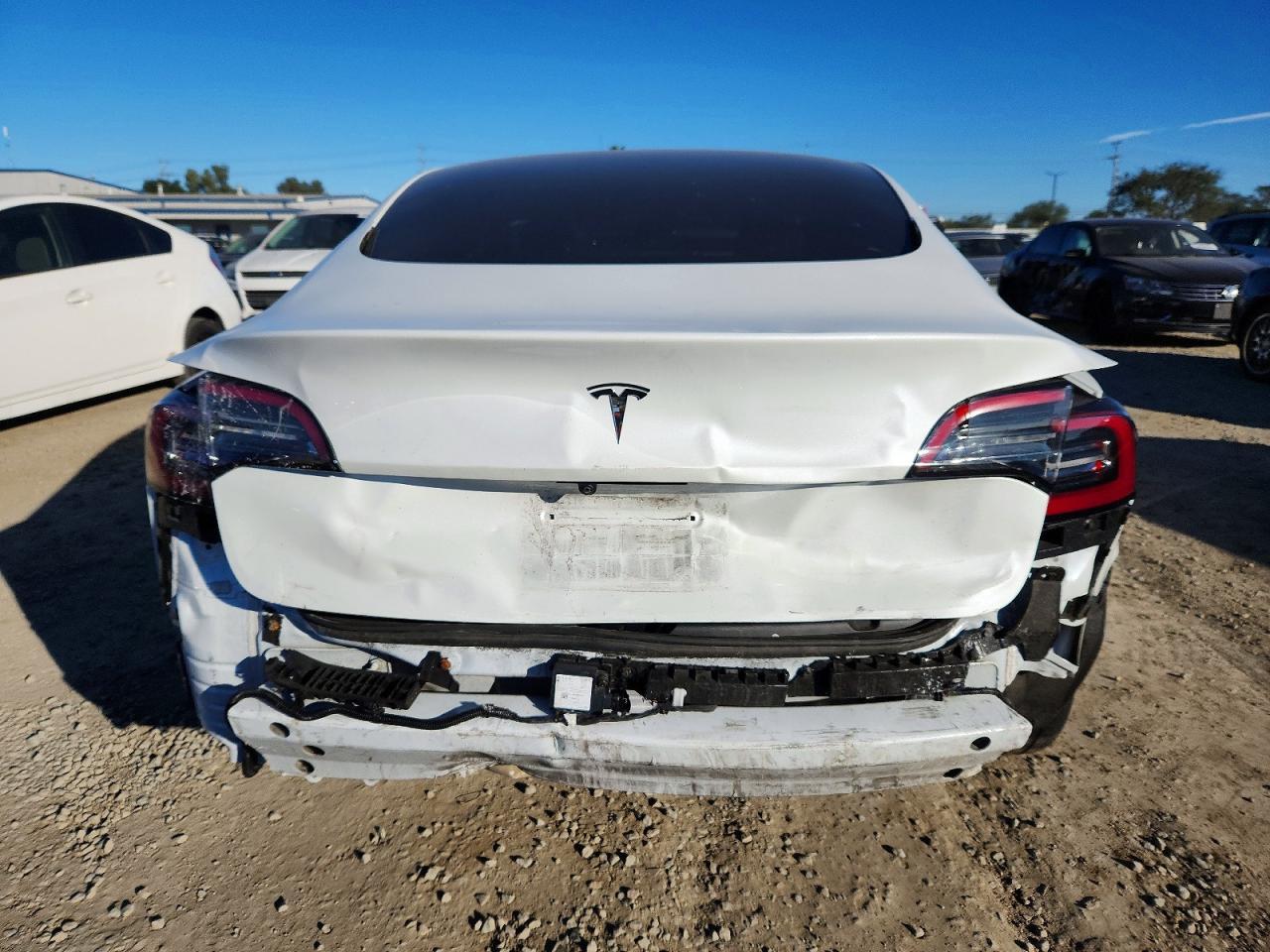 2023 Tesla Model 3 - zdjęcie 6