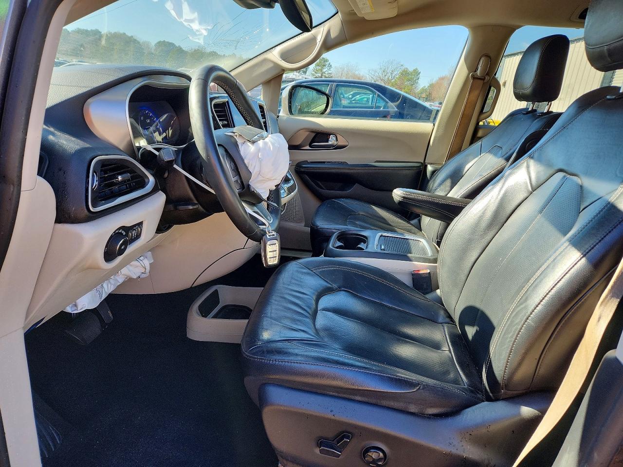 2022 Chrysler Pacifica Touring L - zdjęcie 7