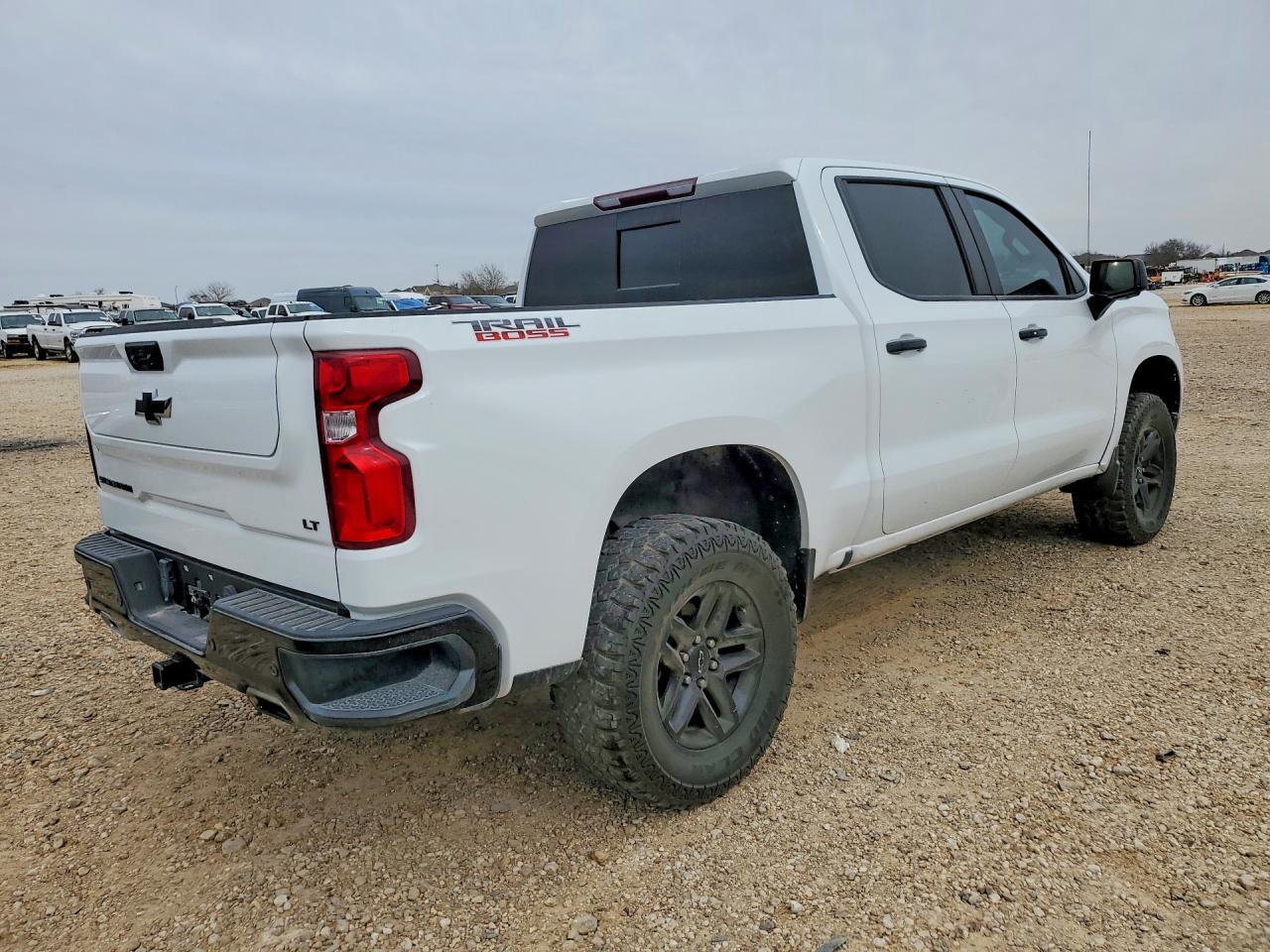 2022 Chevrolet Silverado K1500 Lt Trail Boss - zdjęcie 3