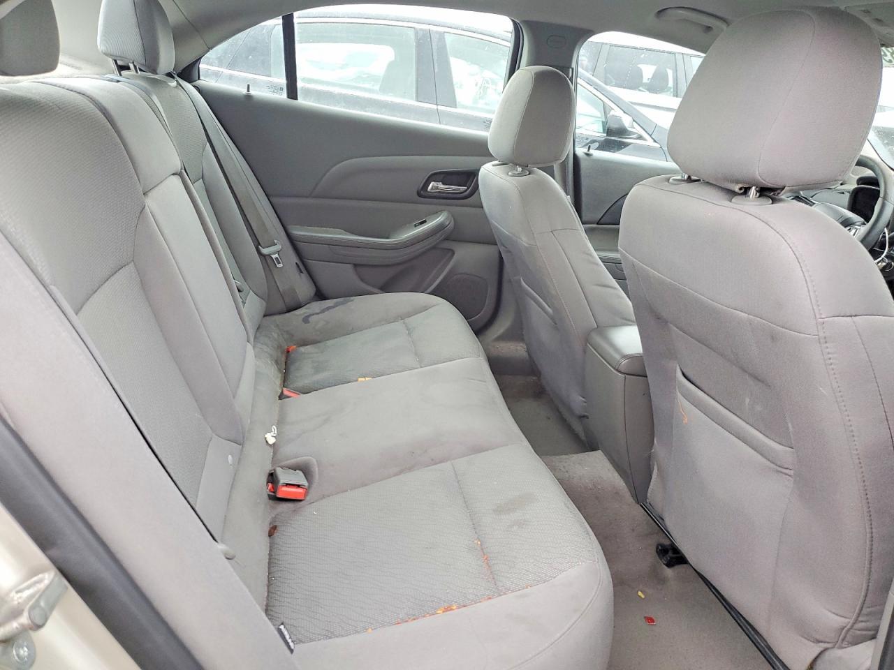 2014 Chevrolet Malibu Ls - zdjęcie 10