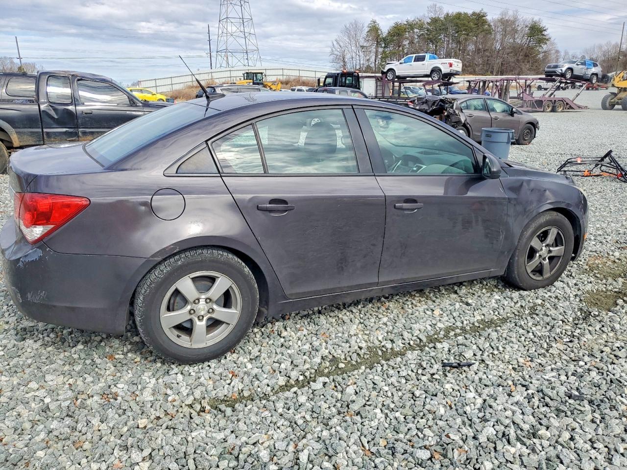 2014 Chevrolet Cruze Ls - zdjęcie 3