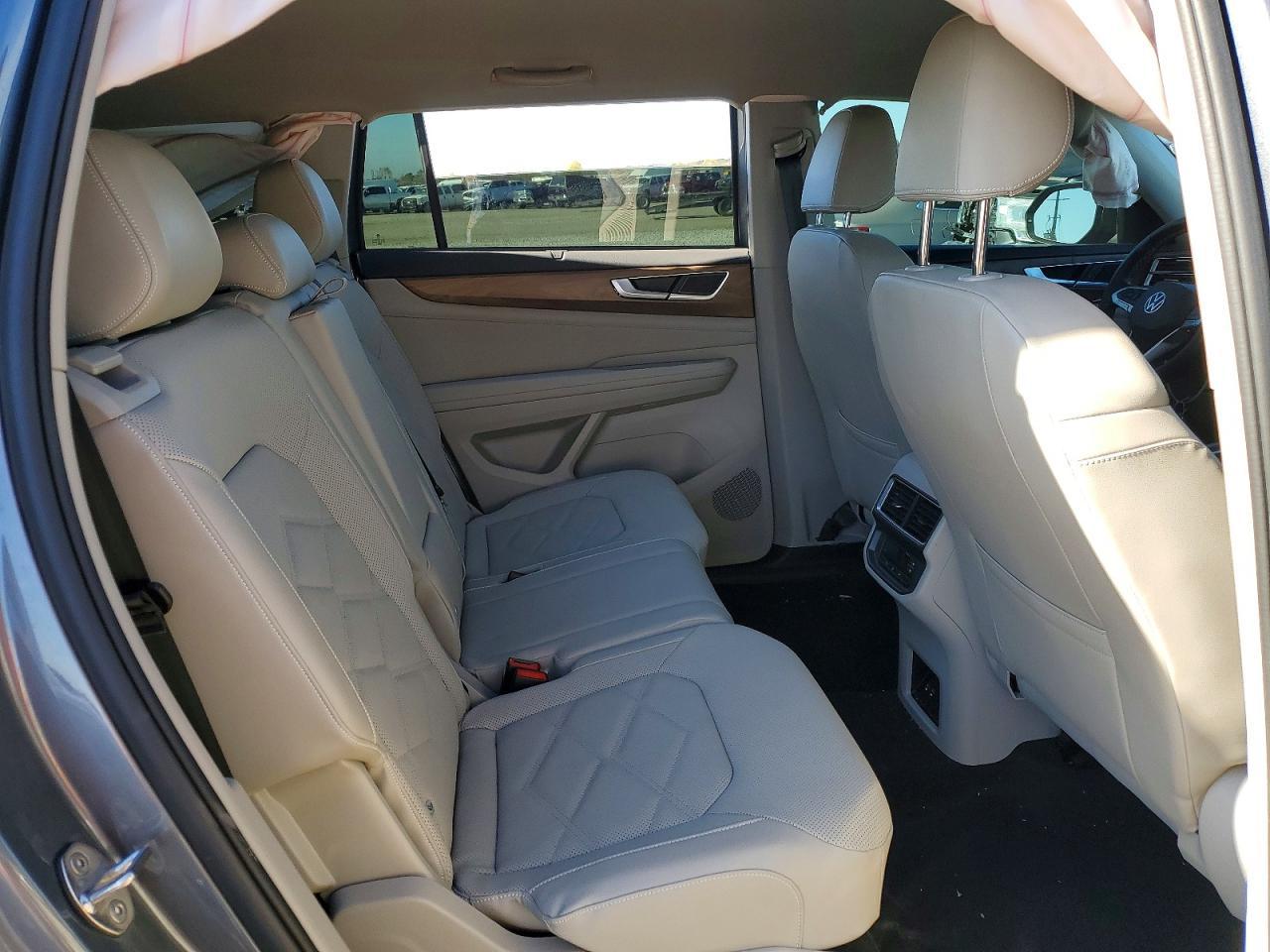 2024 Volkswagen Atlas Se - zdjęcie 11