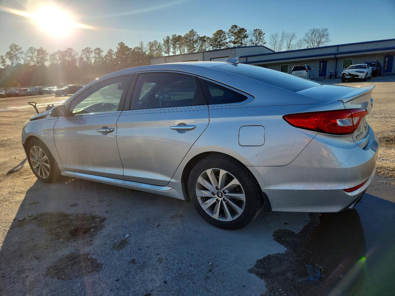 2015 Hyundai Sonata Sport - zdjęcie 2