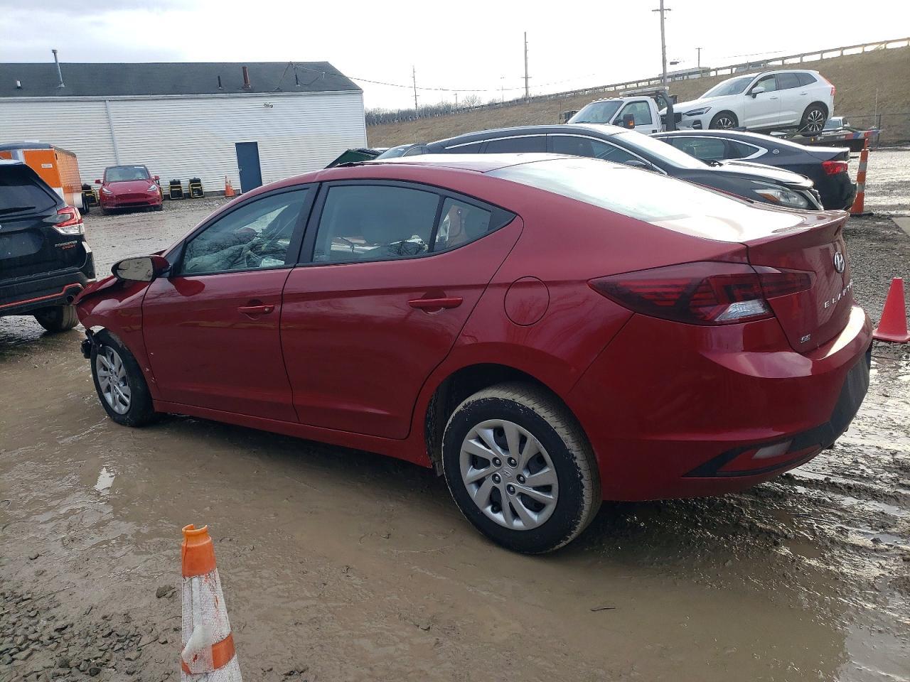 2020 Hyundai Elantra - zdjęcie 2