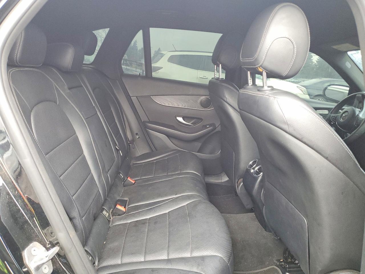 2017 Mercedes-Benz Glc 300 4Matic - zdjęcie 11