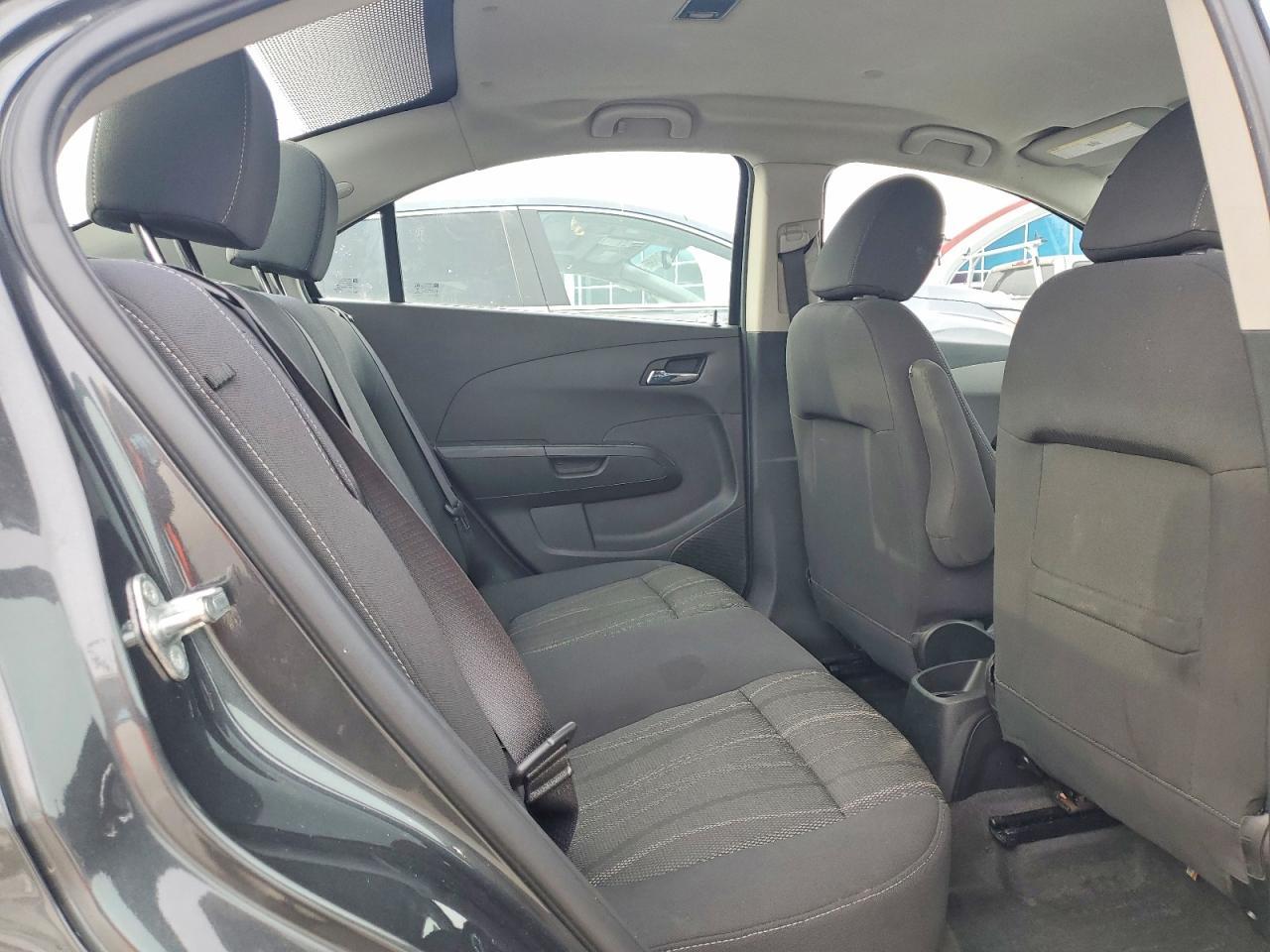 2017 Chevrolet Sonic Lt - zdjęcie 10