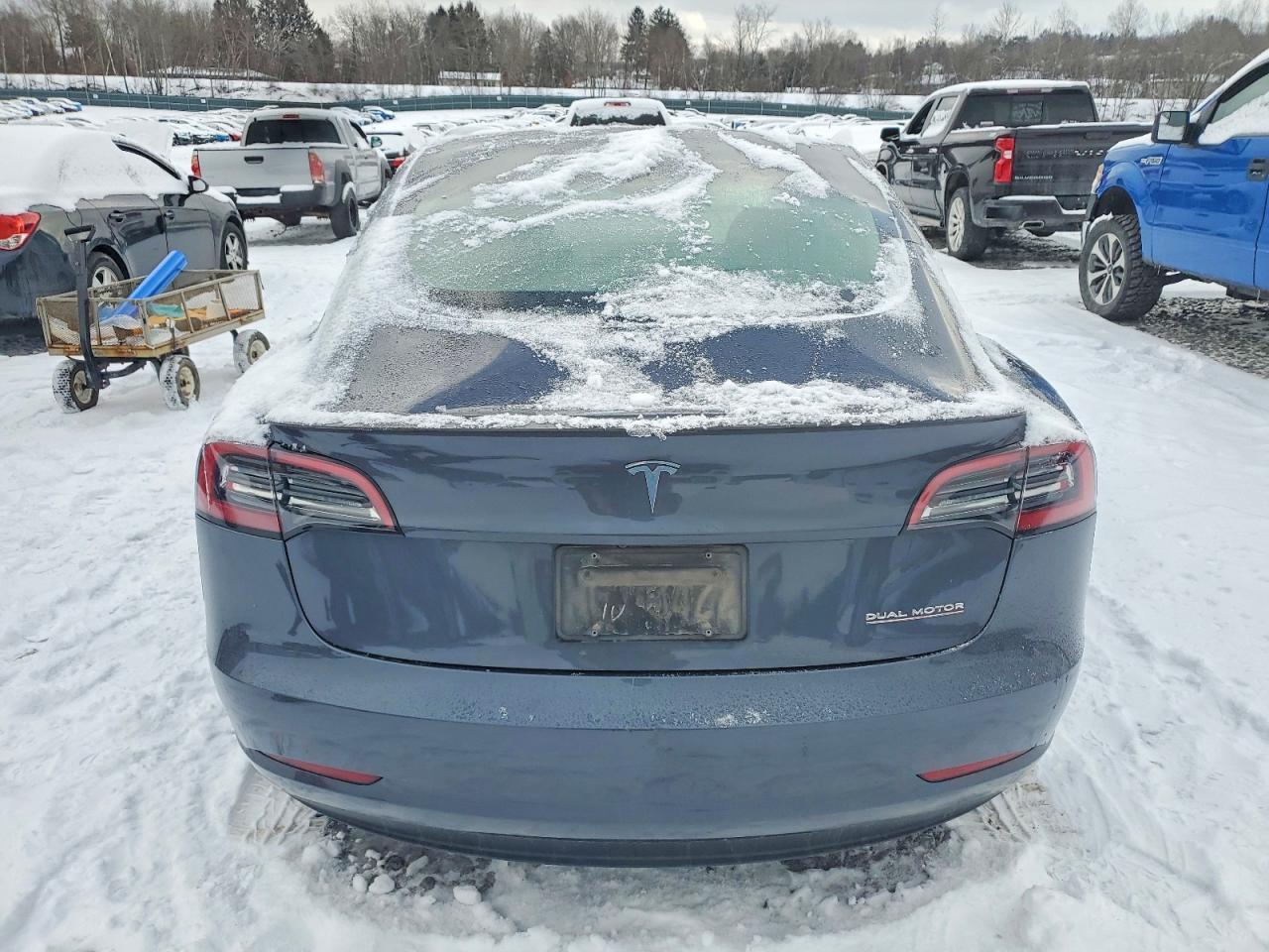 2023 Tesla Model 3 - zdjęcie 6