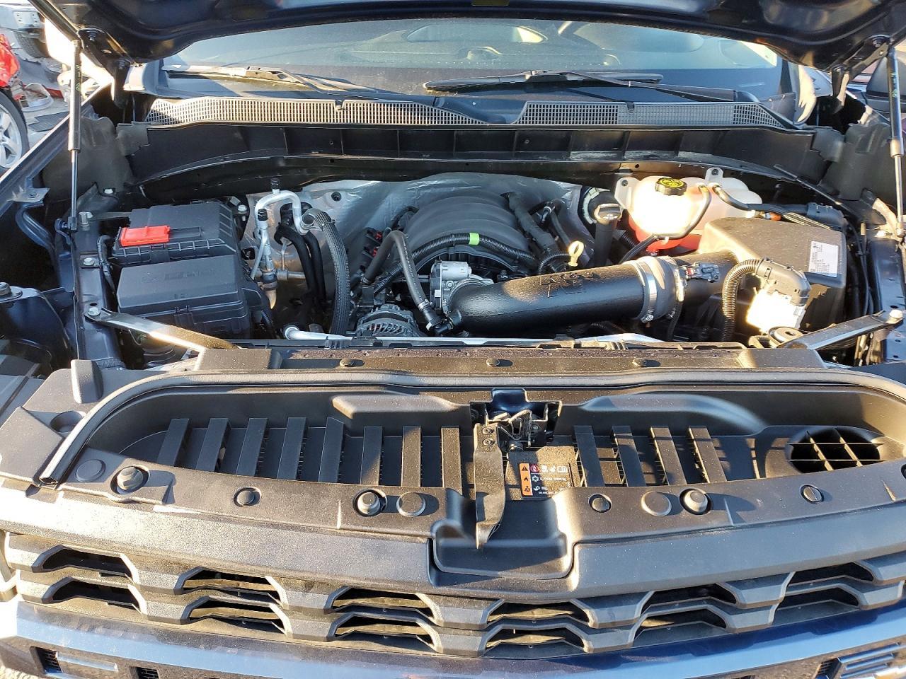 2020 Chevrolet Silverado K1500 Custom - zdjęcie 11