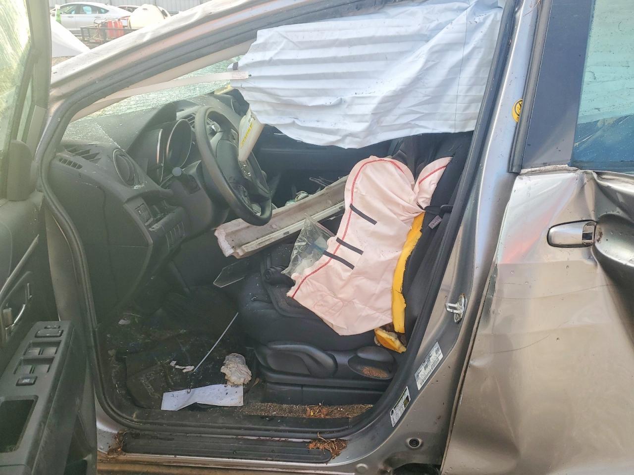 2014 Mazda 5 Sport - zdjęcie 7