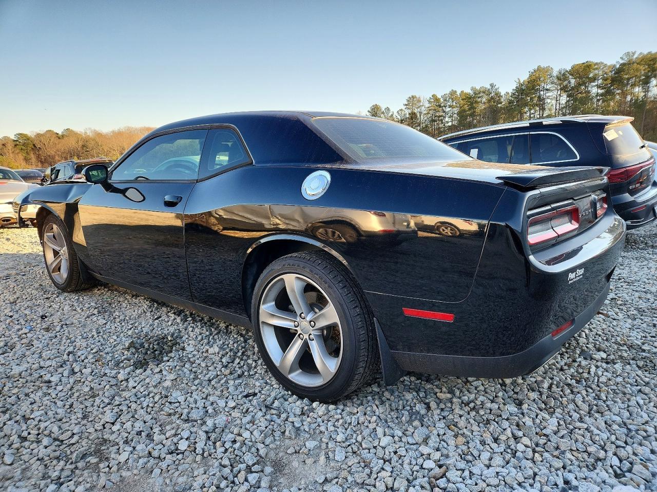2016 Dodge Challenger Sxt - zdjęcie 2