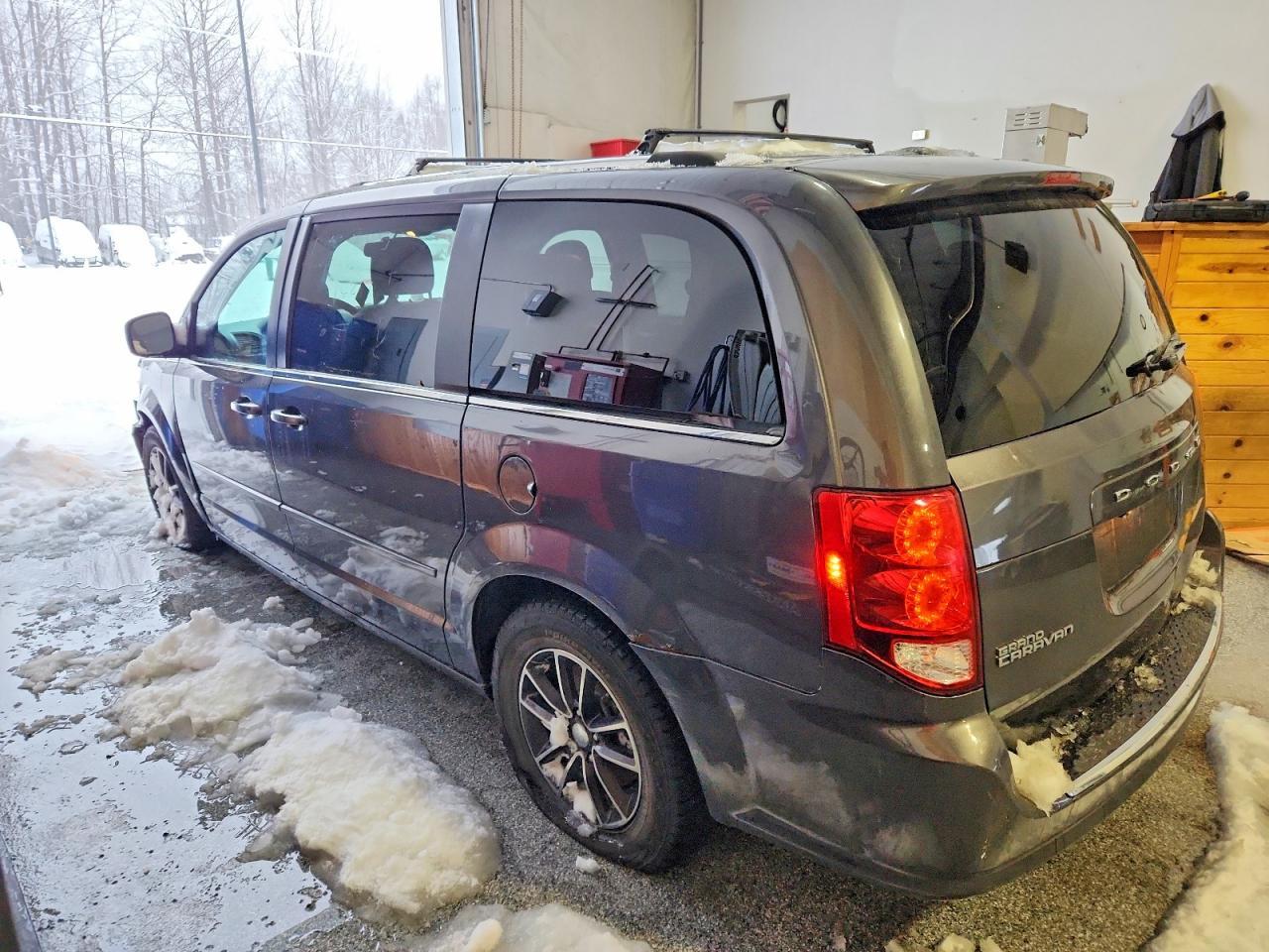 2017 Dodge Grand Caravan Sxt - zdjęcie 2