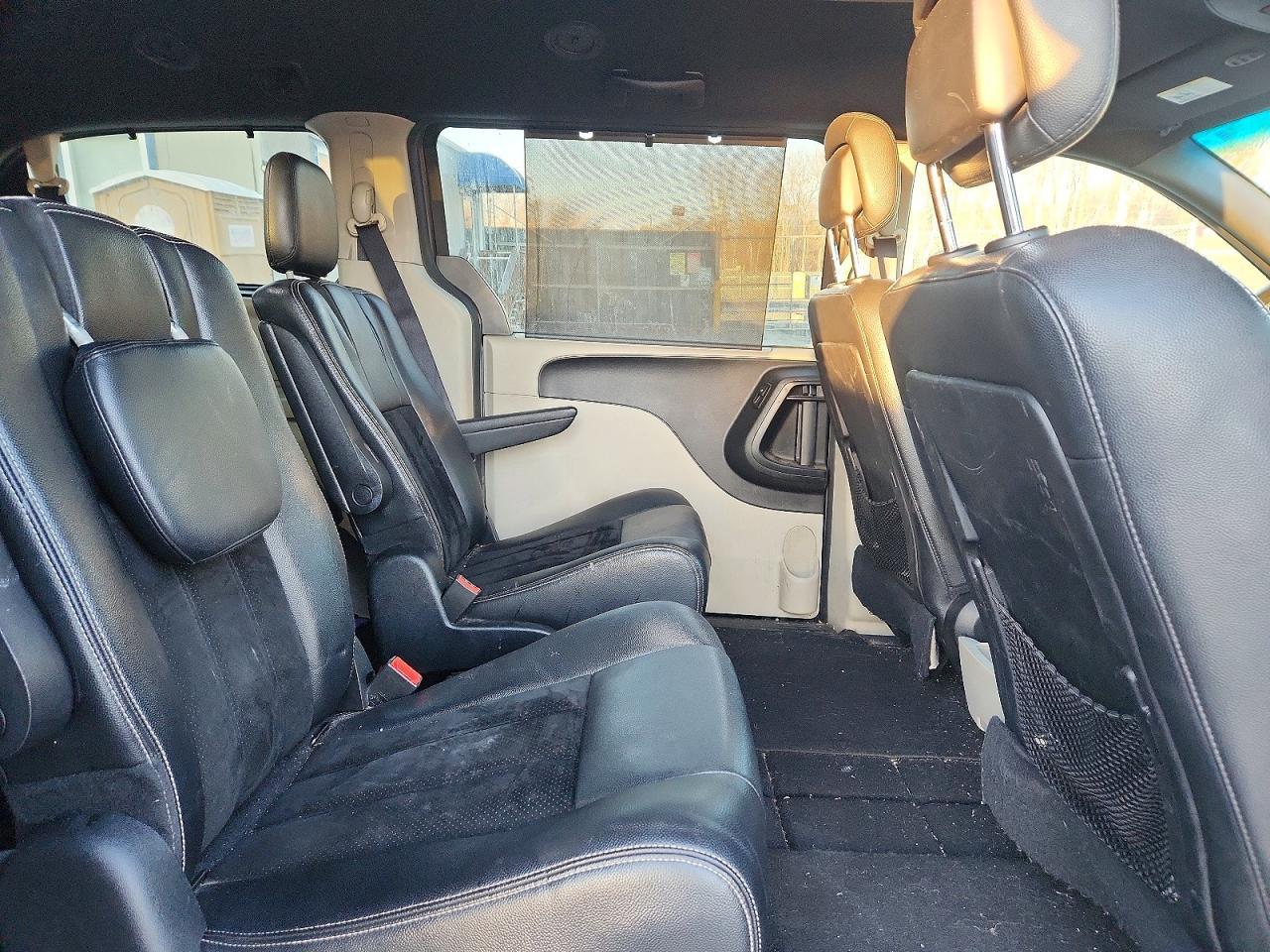 2016 Dodge Grand Caravan Sxt - zdjęcie 11