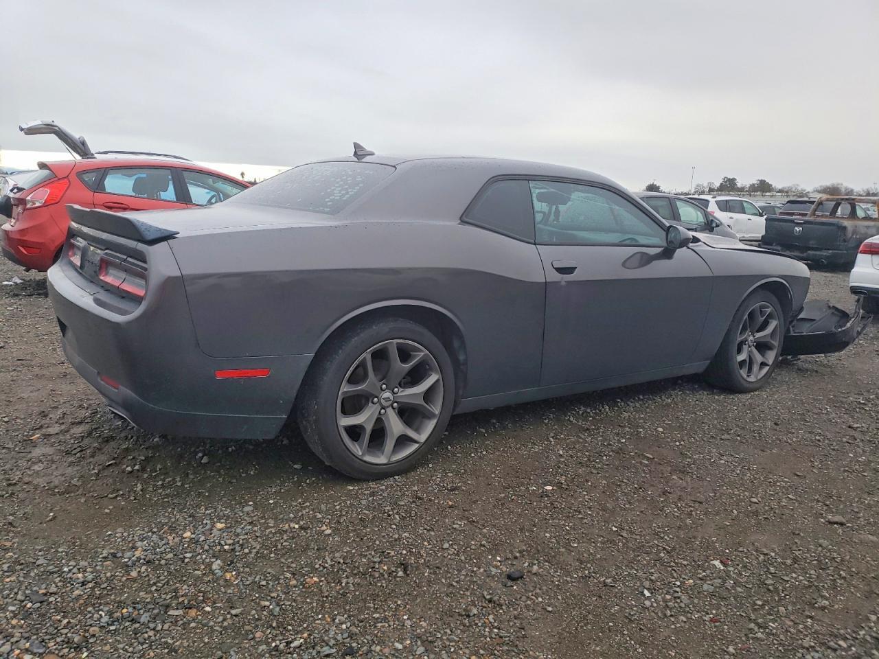 2017 Dodge Challenger Sxt - zdjęcie 3