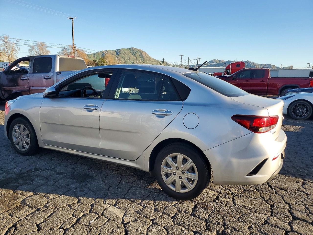 2022 Kia Rio Lx - zdjęcie 2