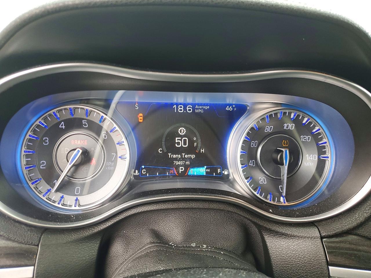 2016 Chrysler 300 Limited - zdjęcie 9