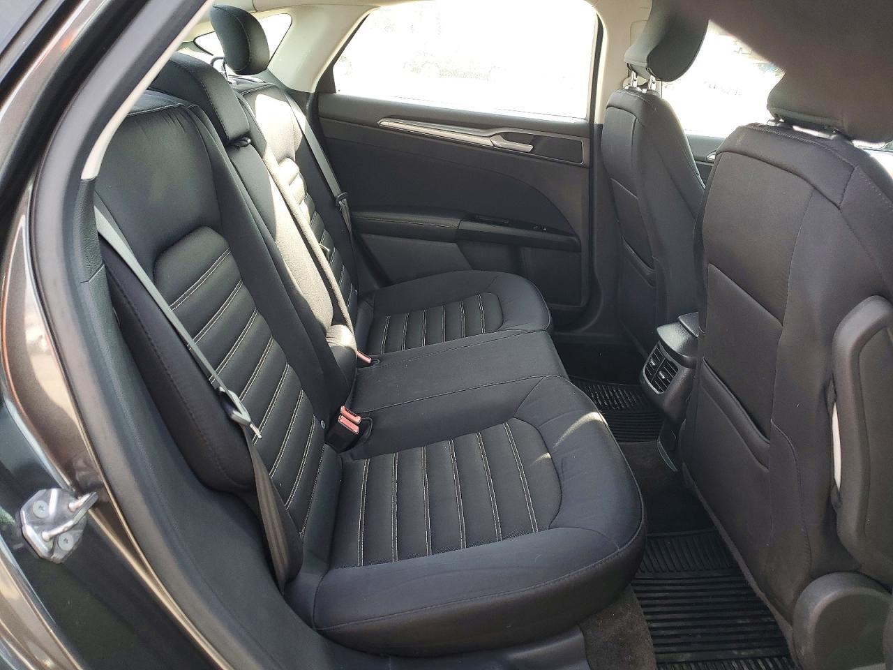 2015 Ford Fusion Se - zdjęcie 10