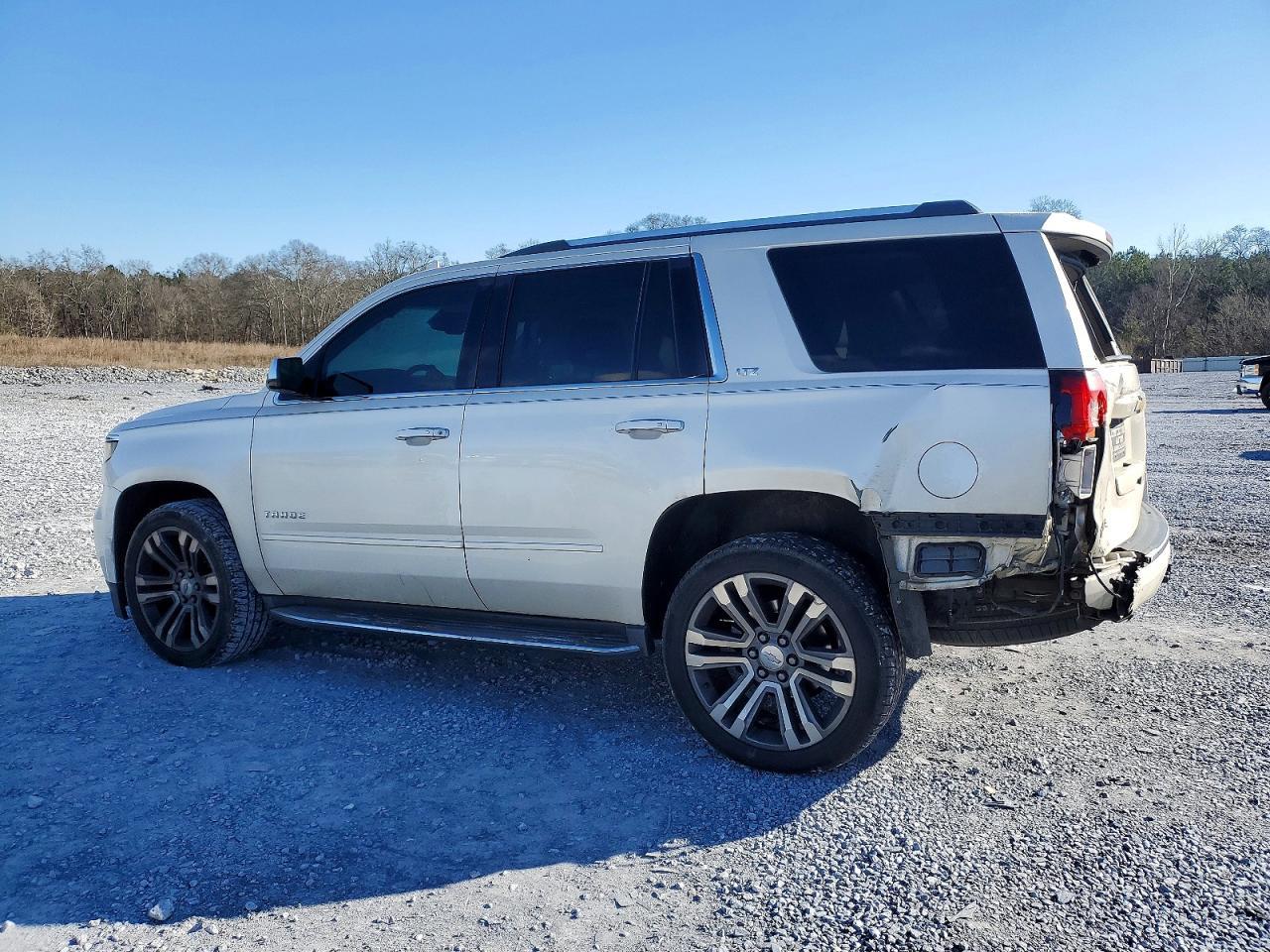 2015 Chevrolet Tahoe C1500 Ltz - zdjęcie 2