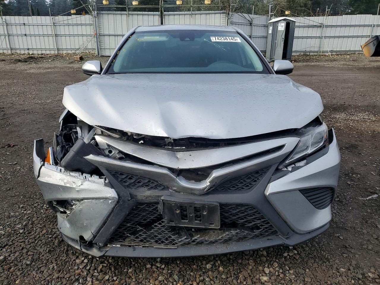 2019 Toyota Camry Se - zdjęcie 5