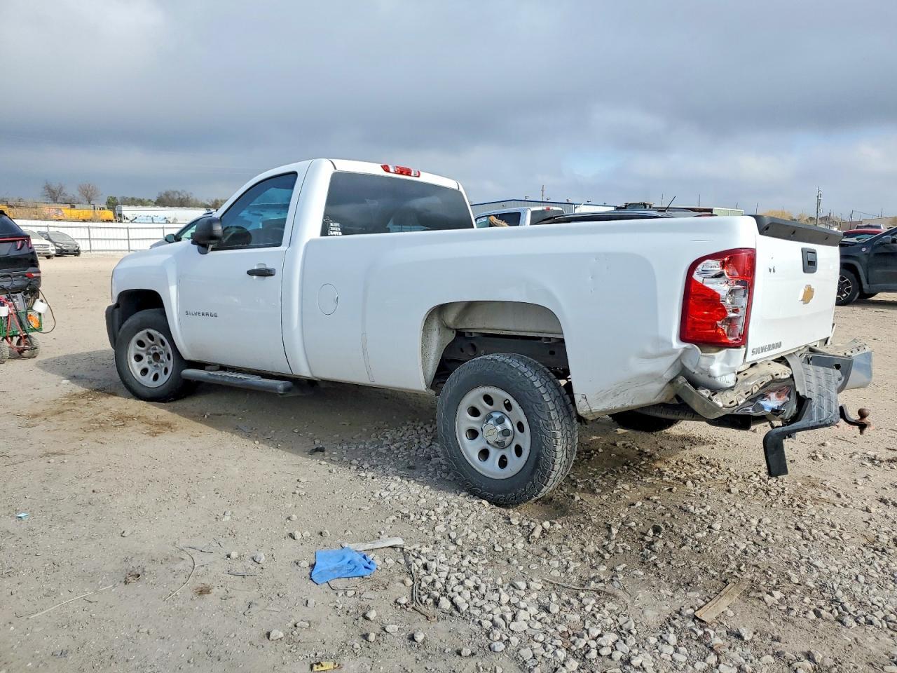 2013 Chevrolet Silverado C1500 - zdjęcie 2