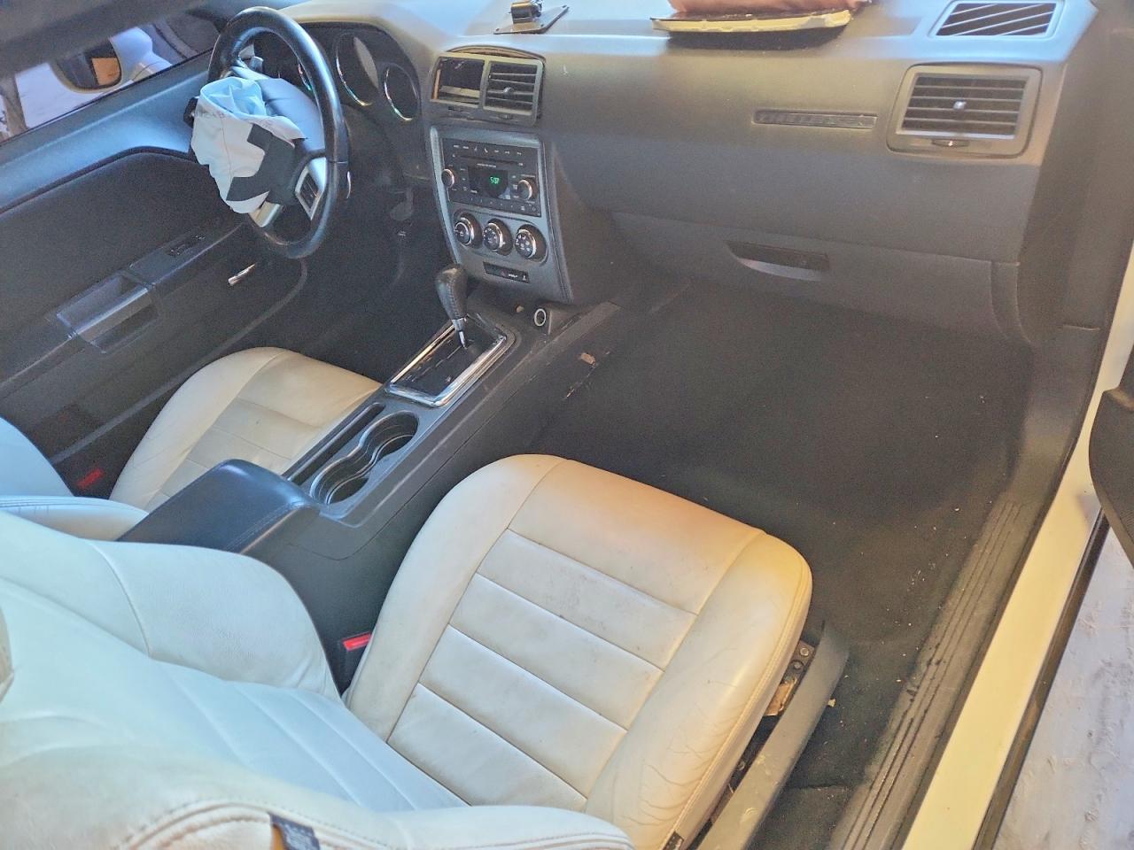 2014 Dodge Challenger R/T - zdjęcie 8