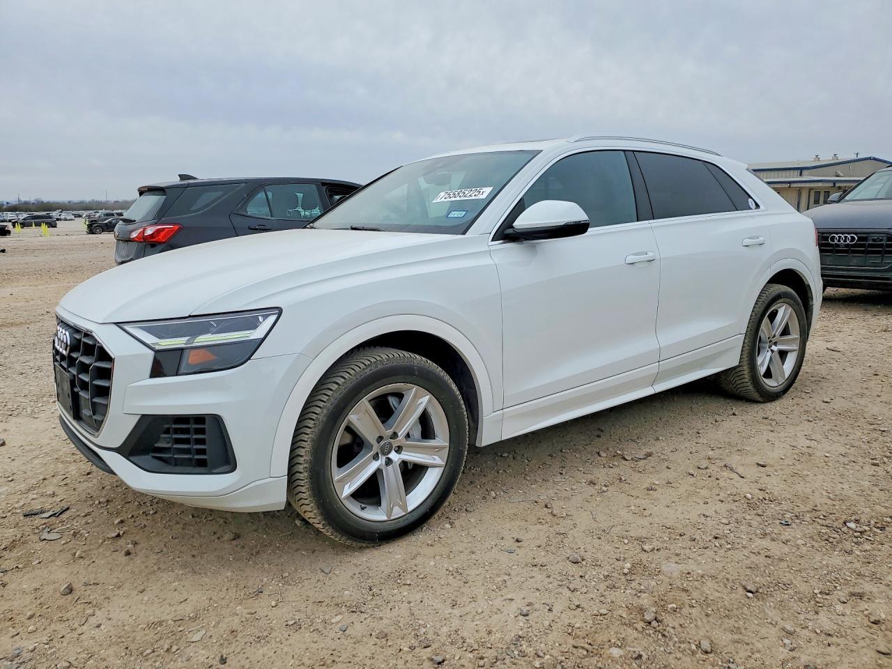 Audi Q8 - zdjęcie 1